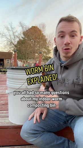 INDOOR WORM COMPOSTING SYSTEM EXPLAINED! The system uses three buckets. The bottom bucket is completely solid in order to capture any liquid drainage that comes from the worm composting process. The other two buckets have holes in the bottom that are large enough for the worms to travel through and for liquid to drain out. The two buckets also have very tiny holes up top that allow for natural circulation but they’re small enough to prevent the worms from getting out and to keep small bugs from 