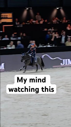 And again! 🎶 I'm a horse, I'm a horse, I'm a little horse... 💭
