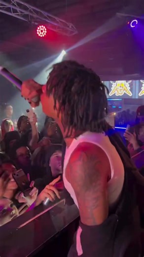 features¿ | teenage features