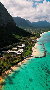🏖️ 🌄 Welcome to Kaiona Beach Park, a delightful four-acre park located at the base of the majestic Koolau Mountains! Situated at the south end of Waimanalo Bay on Oahu's breathtaking windward coast, this spot offers a tranquil atmosphere and stunning views. With its gentle waves and beautiful surroundings, Kaiona Beach Park is an ideal place for a relaxing day in nature or a delightful picnic with loved ones. 📽️: @dellyfresh #hawaii #travel #100Hawaii #nature #oahu #kaionabeachpark #waimanalo