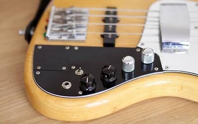 What Do the Knobs On a Bass Guitar Do? (All You Need to Know)