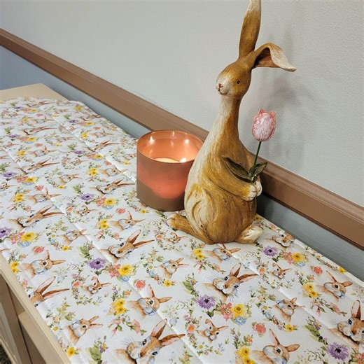 Quilted Easter Bunny Reversible Table Runner, Spring Clover Decor, Quilted Seasonal Runner - Etsy