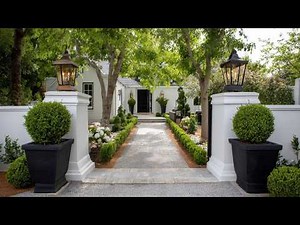 30 Warm & Welcoming Front Yard Entryway Ideas That Look Expensive and Charming