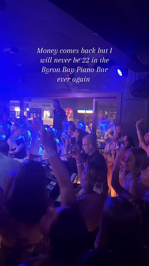 Experience the Byron Bay Piano Bar Vibe