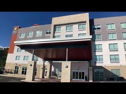 A Full Hotel Tour Of Holiday Inn Express&Suites In Lumberton NC
