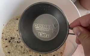 假装在露营 Trangia 饭盒煮饭 体积比1:1.5 黑皮铁煎盘真心好用呀