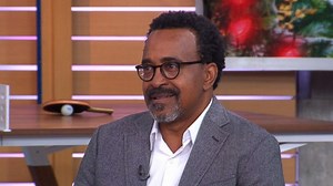 'SNL' alum Tim Meadows revives his character 'The Ladies Man' for 2018 on 'GMA Day'