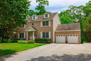 41 Orchard Dr, Brightwaters, NY 11718 - MLS L3562202 - Coldwell Banker