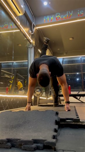 Core push up 😱☝️#viral #pushups #explore #trending #fyp