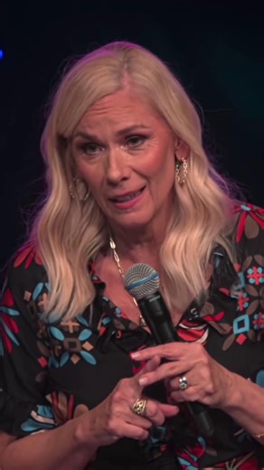 Diets. @leannemorgancomedy and a sold-out crowd tonight at the Brea Improv. #comedy #soldout #legacy #diets #ImprovComedyClubs