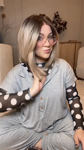 ✨Kendra on Instagram: "#babgs #cuttingbangs #diybangs #wigtutorial #bobhaircut"