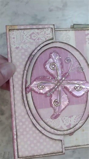 Wait for it… this card FLIPS 😍