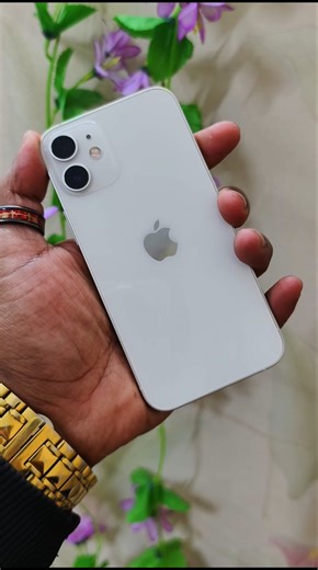 iPhone 12 mini in 20 Seconds | Still Worth It? ⭐ iPhone 12 Review