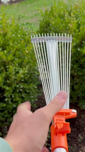 How to Clear Roof Debris WITHOUT a Ladder | Extend-A-Reach Telescoping Rake