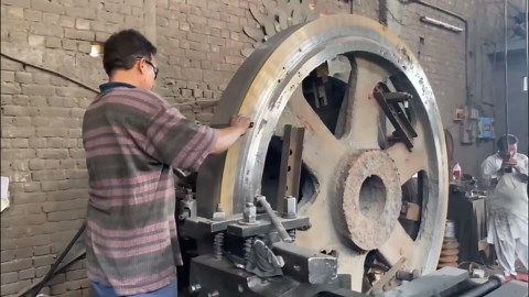 Advance Manufacturing of Industrial Machinery's Largest Gears
