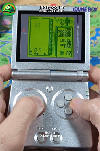 Anernic RG35XX SP - Gameboy games #shorts