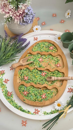 🌸🐣 Easter Sensory Play Fun! 🐣🌸 This week, we’ve been exploring Easter-themed sensory play with coloured rice and flowers, encouraging little hands to scoop, pour, fill, and empty! Sensory play like this is fantastic for developing fine motor skills, hand-eye coordination, and early maths concepts like volume and measurement. The children loved the vibrant colours, textures, and the soothing sound of rice pouring, making it a wonderful calming and engaging activity. Plus, incorporating real f
