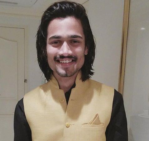 Bhuvan Bam (BB Ki Vines) Height, Age, Girlfriend, Wife, Family, Biography » StarsUnfolded
