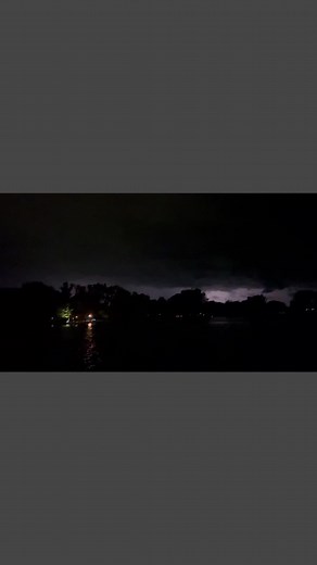 12 reactions | Gust front from Thunderstorms moving through Suamico | Cameron Moreland WGBA | Facebook