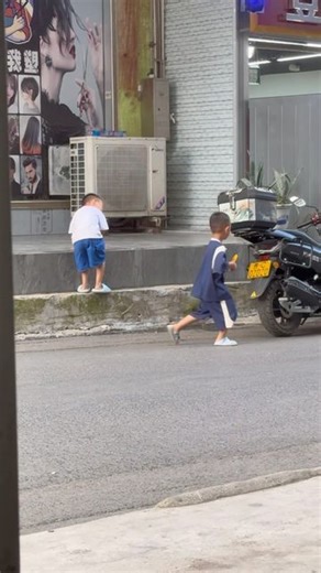 Global informers on Instagram: "Children without smartphones and iPads "