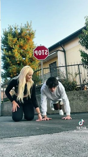 Tik Tok di Aurora Baruto e Mura