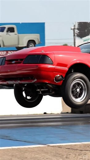 AI took a photo and turned it into motion. | foxbody mustangs