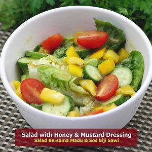 You're just a quick shake away from super fresh honey & mustard salad dressings that are perfect for starter! This incredible homemade salad dressing only takes 2 minutes to make! You'll never buy it again. 📕Recipe Ingredients: 50g OKI Sunflower Oil 60g mustard 50g apple cider vinegar 75g honey 6g salt 1g black pepper 🥣Method: 1. In a mason jar, pour in OKI sunflower oil, mustard, apple cider vinegar, honey, salt and black pepper. 2. Screw the lid on tightly and shake vigorously. 3. Add the ho