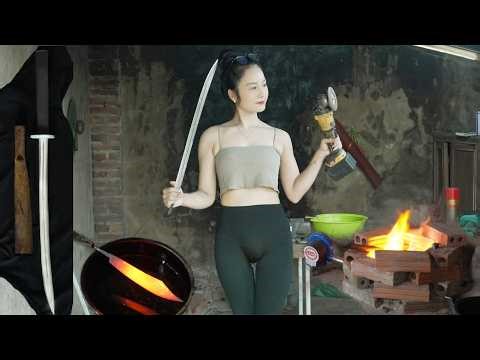 Beautiful Female Blacksmith Restores a Rusty Sword – A Kind Gift for Her Neighbor’s Late Husband