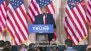 Il Golden Boy anni 1980, dai reality alla Casa Bianca, rischia di tornare alla guida degli USA nonostante i guai giudiziari. Analisi dell'eterno ritorno di Donald Trump 👉 https://www.arte.tv/it/videos/113043-062-A/trump-e-gli-scandali-un-ostacolo-o-un-vantaggio-per-il-2024/ | ARTE in italiano