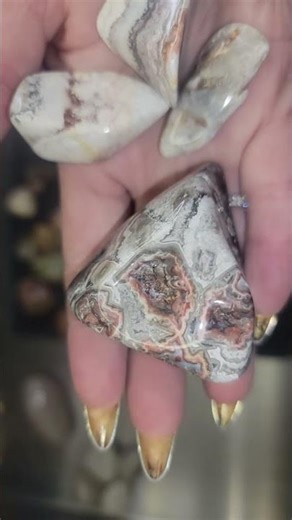 Sarah Shows Off Super Shiny Crazy Lace Agate – Amazing Polish!