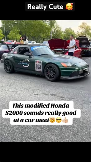 This modified Honda S2000 sounds really good 👍🏼 #shorts
