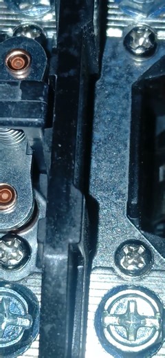 Double pole contactor or single pole contactor for residential uses, quest to hvac experts?