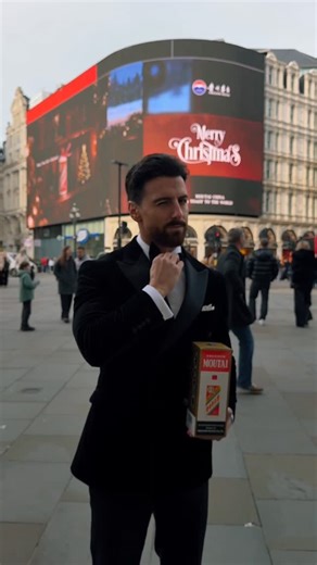 Rowan Row on Instagram: "Here’s to good health, good fortune, and moments worth celebrating. Raising a glass of Moutai to a brilliant New Year ahead. @moutai.china #MOUTAI #MoutaiNewYearCheers #FestiveMoments #newyearsday a d"