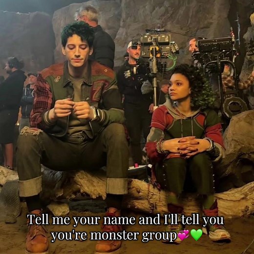 Are you a zombie? Vampire? Daywalker? Wearwolf? Alien? Cheerleader? Or maybe you are SHRIMPY? Let's find out🎀@disneyzombies @Malachi Barton @Mk🇪🇹 @Freya Skye @milomanheim @meg @Sway Bhatia @Julian Lerner @Freya Skye HQ #zombies4disney #inlove #malachibarton #monstergroups #viral
