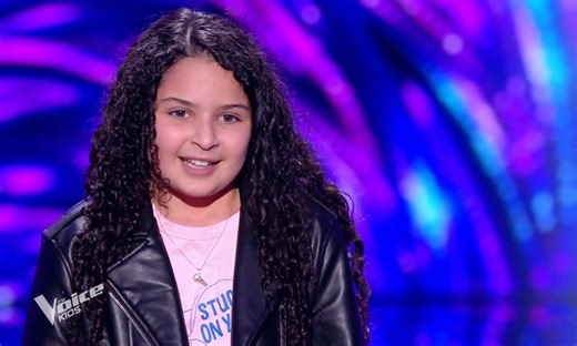 The Voice Kids 2025 - Lyanna chante "APT" de Bruno Mars et Rosé (Auditions à l'aveugle)