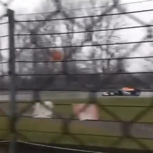 Fórmula Directa on Instagram: "💥 Así ha sido el TROMPO de Lindblad con el Racing Bulls esta mañana. #F1"