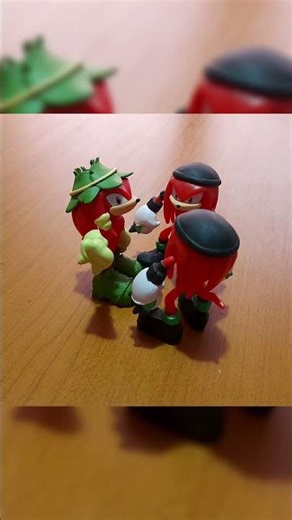 Knuckles Circle Meme