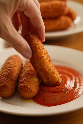 Olive Garden Fried Mozzarella, Classic Olive Garden Italian Appetizer Menu Favorite 🤤🧀