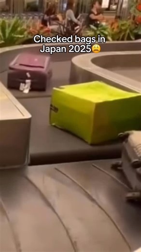 The best carry on of 2025 #travel2025 #travelbags #vacation #travelhacks | duffly