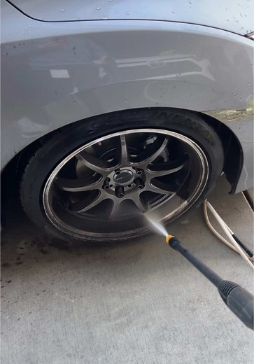 blasting away all this caked on brake dust. I HATE THE 405 TRAFFIC