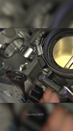 8 Throttle Bodies… Yes, Really