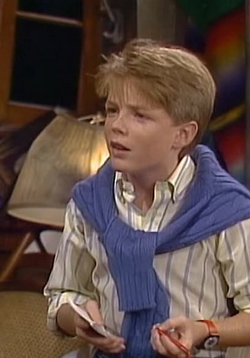 The Facts of Life S07:E01 - Out of the Fire