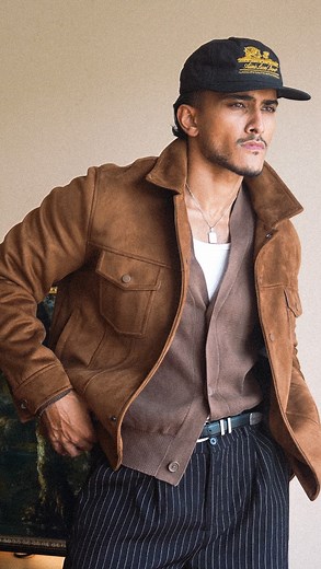 Shaeel Siddiqui | Men’s Fashion & Lifestyle on Instagram: "Styling a suede jacket | fall outfit inspo All the hype is around leather and fireman clasp style jackets, but my love for a suede jacket cant be shelved. Yeah even suede is a type of leather, ik that… but it has its own class! Especially in earthy tones like mocha, caramel, beige, and camel! Layering. Lookbook. Menswear. Fall fashion. Outfit idea. Style. What did you think of the outfit?"