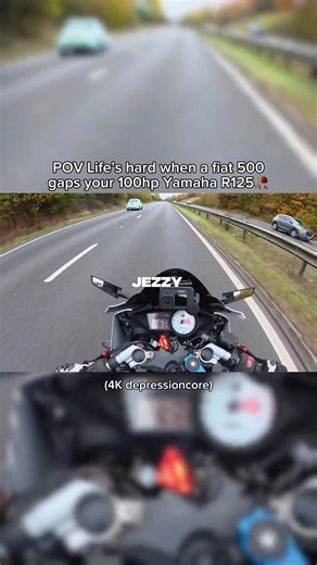 No way she did that to the 100hp Yamaha R125 😭