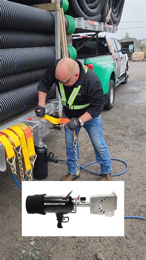 Pneumatic or manual: no matter your style, we got a strap launcher for you. 👊 🚀 Launch straps farther with zero effort 💪 Protect your back and shoulders 🎯 Hit your target the first time, no need to throw over and over 🛠 Built to last on the road, not just one season Grab yours now — before your buddy brags about his. 👉https://bit.ly/4nalM23 --- Pneumatique ou manuel : peu importe ton style, on a un lance-courroies pour toi. 👊 🚀 Lancer les courroies plus loin, sans effort 💪 Protéger ton 