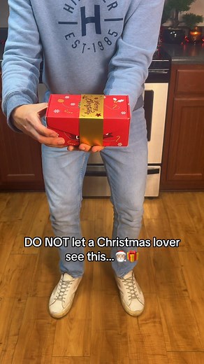 The perfect gift for the holidays😂🎁#christmas #christmasgiftideas #giftexchange #christmaspresents | The Xplosion Wrap