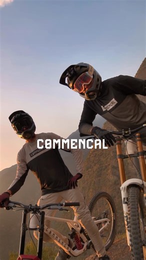 COMMENCAL LATIN AMERICA | Training day con @krfmuller x @clasalazar_ para dar cierre a un gran 2025. La Supreme DH V5 es la mezcla perfecta entre tecnología y... | Instagram
