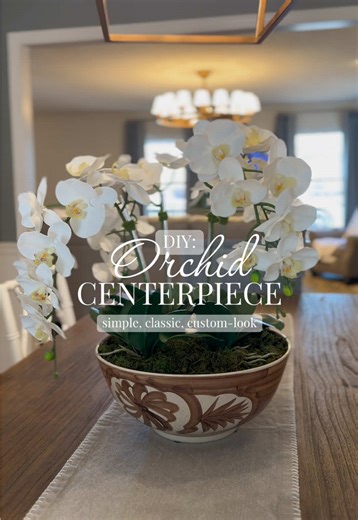 Custom Centerpiece Ideas for a Timeless Dining Room