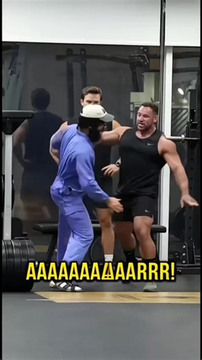 Anatoly's Hilarious Prank on Bodybuilders 😂