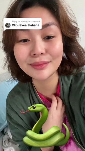 Iwa Moto Valentina Scene: Talking to Cobra Iwamoto